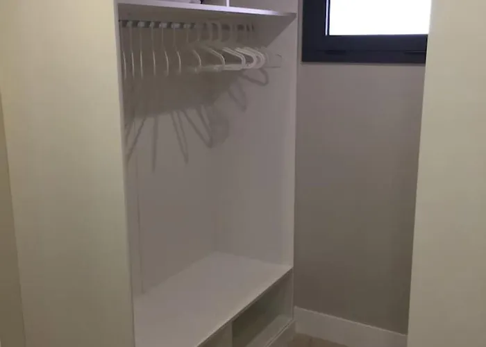 Modern With View To Gibraltar, Large Terrace And Jacuzzi 펜션 에스테포나