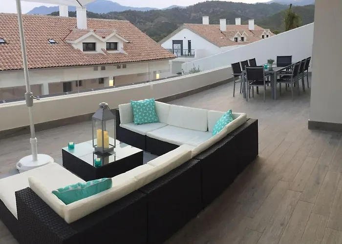 Hébergement de vacances Modern With View To Gibraltar, Large Terrace And Jacuzzi *