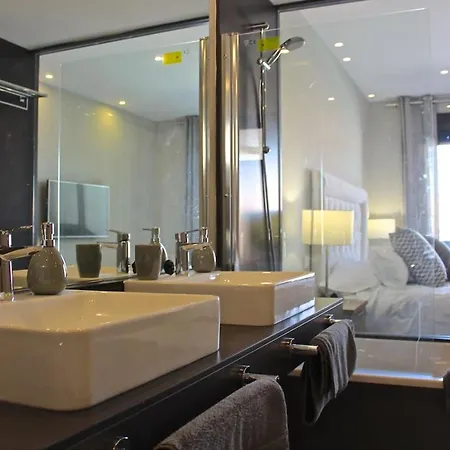 Modern With View To Gibraltar, Large Terrace And Jacuzzi Holiday home Estepona