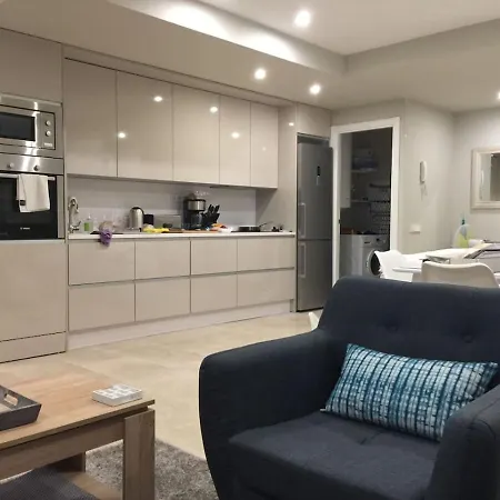 Modern With View To Gibraltar, Large Terrace And Jacuzzi Hébergement de vacances Estepona