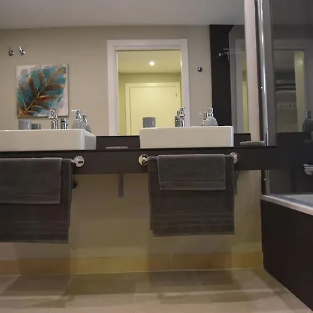 Modern With View To Gibraltar, Large Terrace And Jacuzzi * Estepona