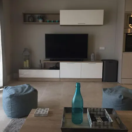 Modern With View To Gibraltar, Large Terrace And Jacuzzi Holiday home Estepona
