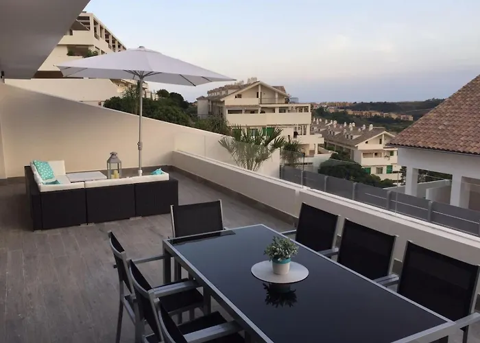 Ferienhaus Modern With View To Gibraltar, Large Terrace And Jacuzzi Estepona