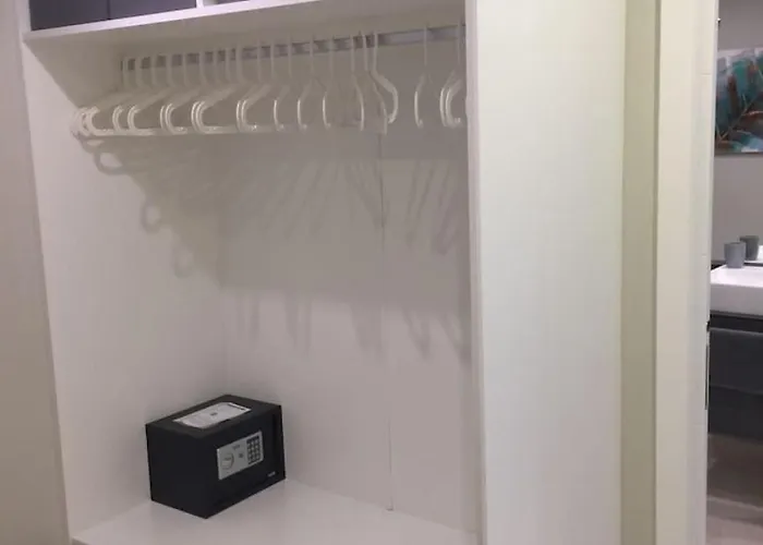 Ferienhaus Modern With View To Gibraltar, Large Terrace And Jacuzzi Estepona