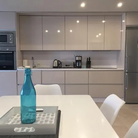Modern With View To Gibraltar, Large Terrace And Jacuzzi إِستيبونا